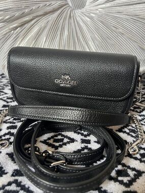 Coach Hailey flap Black with Silver Hardware